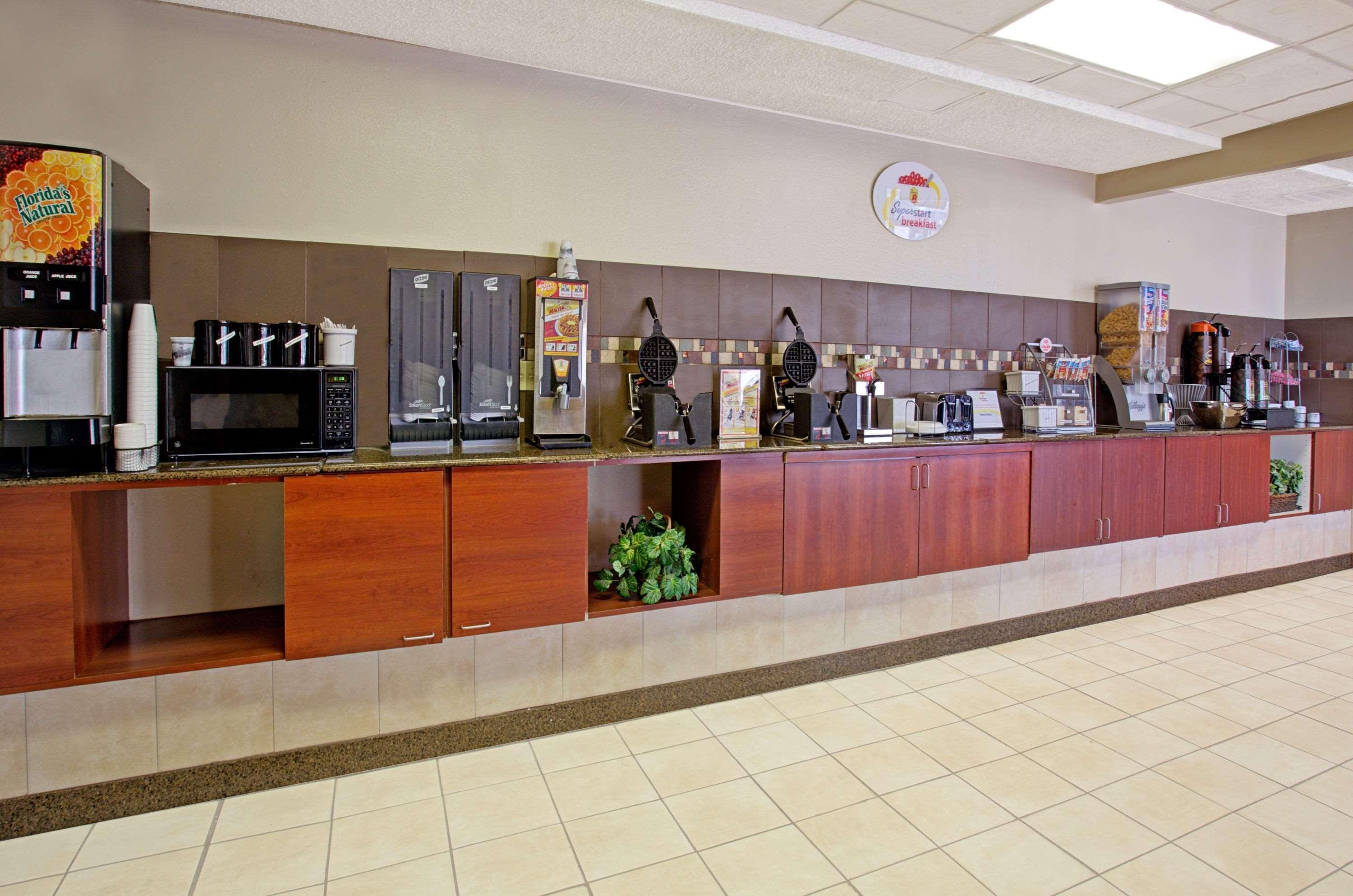 Super 8 By Wyndham Wheat Ridge/Denver West Exterior photo